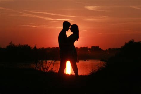 cute couples wearing gucci sunset|Sunset And Couple Photos, Download The BEST Free Sunset .